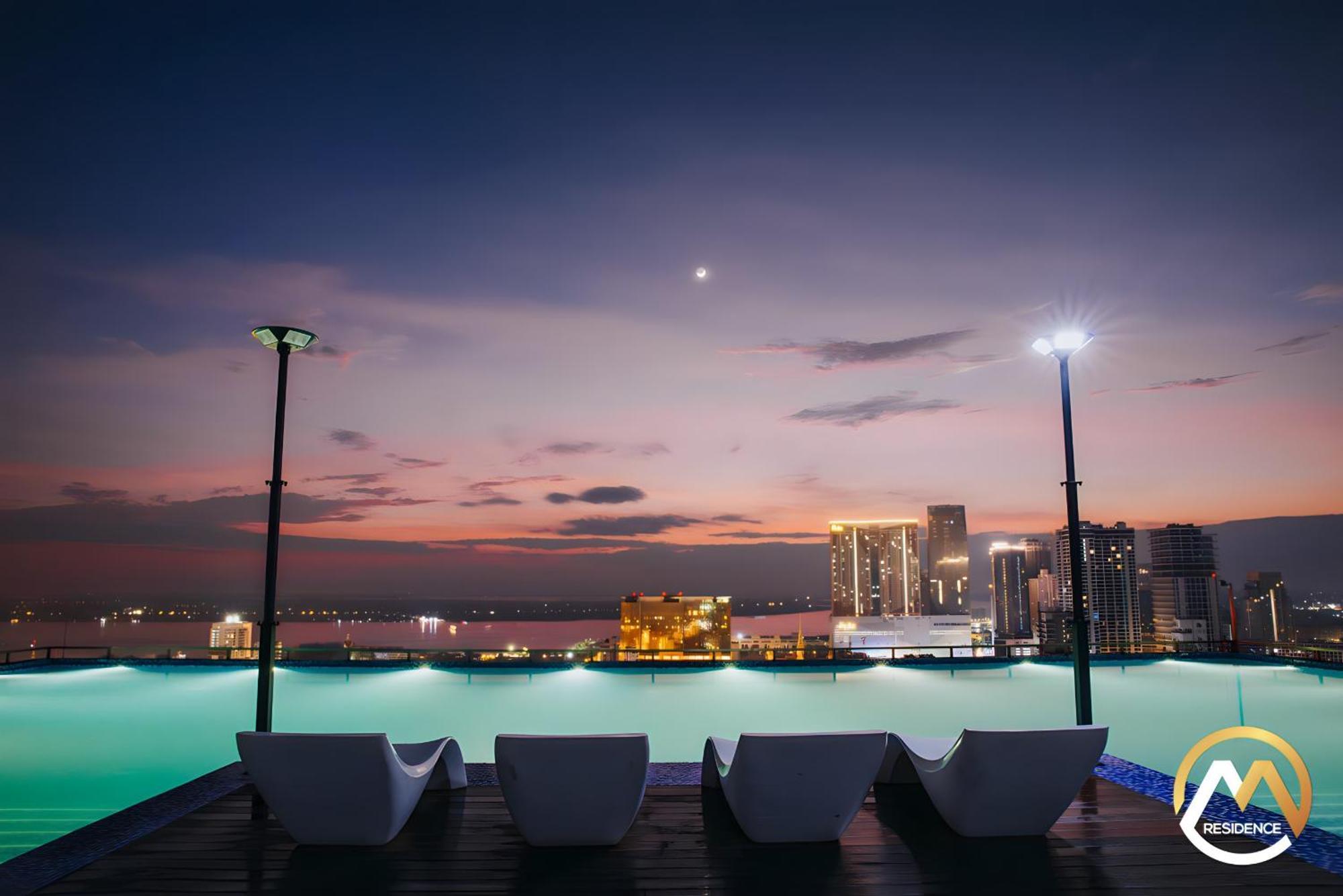 Infinity Pool Hotel Phnom Penh Down To 24 Usd In M Residence ภายนอก รูปภาพ